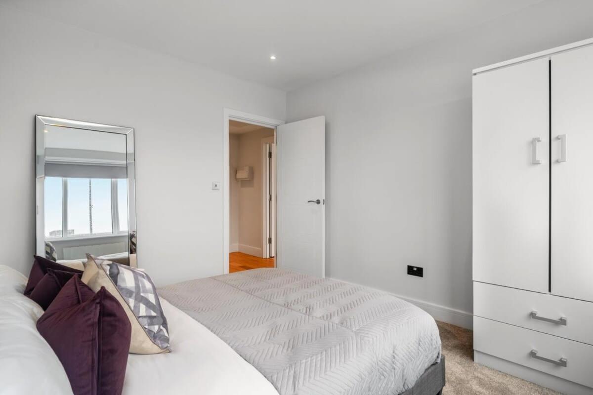 Lovely 1 Bedroom Apartment In The Heart Of Eastleigh Eksteriør billede